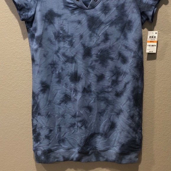 (NWT) Ideology Women's Blue Tie Dye V-Neck Short Sleeve Tunic Top Size S - Picture 5 of 12